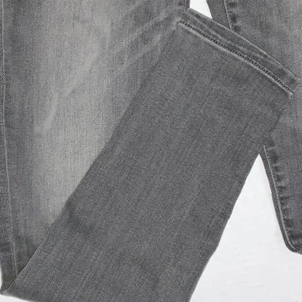 NWOT Banan Republic Skinny Ankle Jeans Black - Size 27
